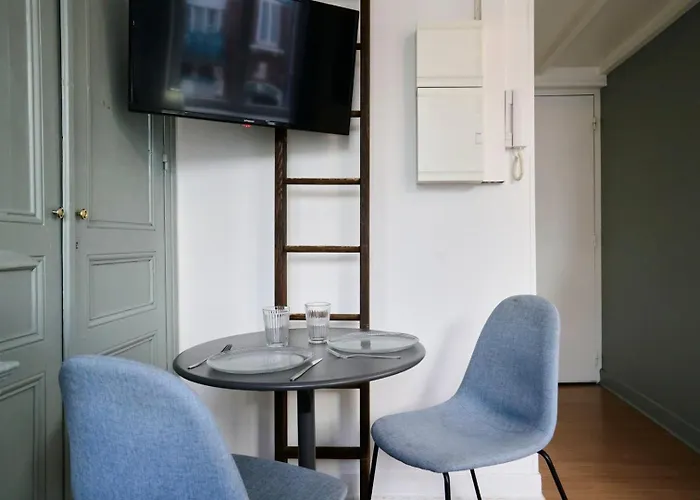 Saint Maurice - And Functional *